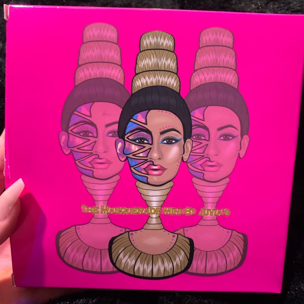 the masquerade mini by juvia’s palette